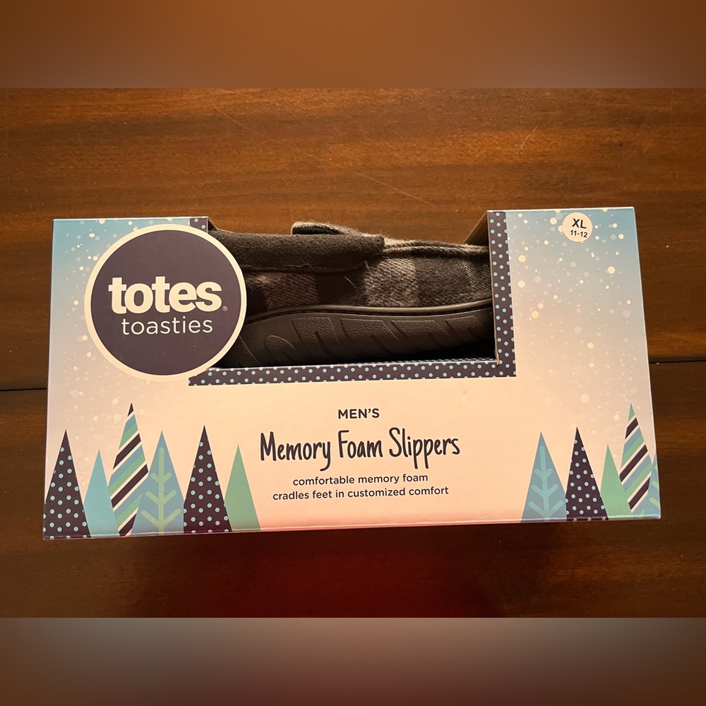 Totes Toasties Memory Foam Men’s Slippers